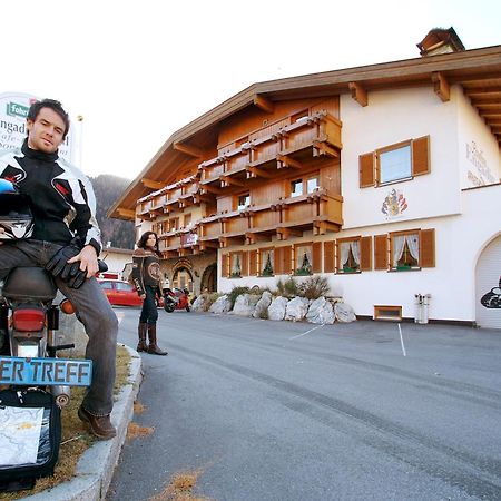 Landhaus Engadin เนาดาส ภายนอก รูปภาพ