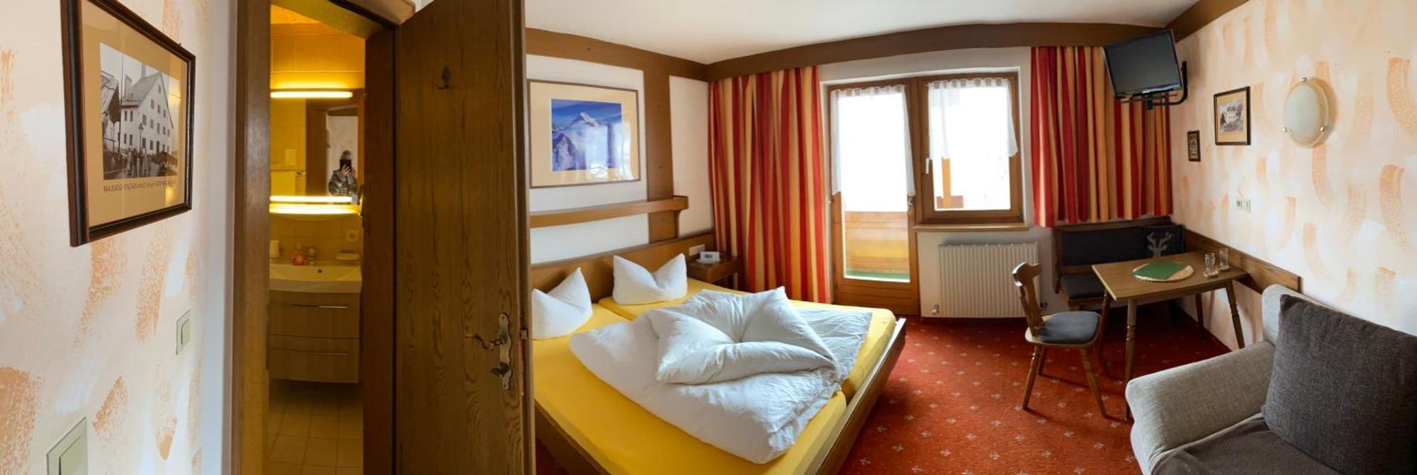 Landhaus Engadin เนาดาส ภายนอก รูปภาพ