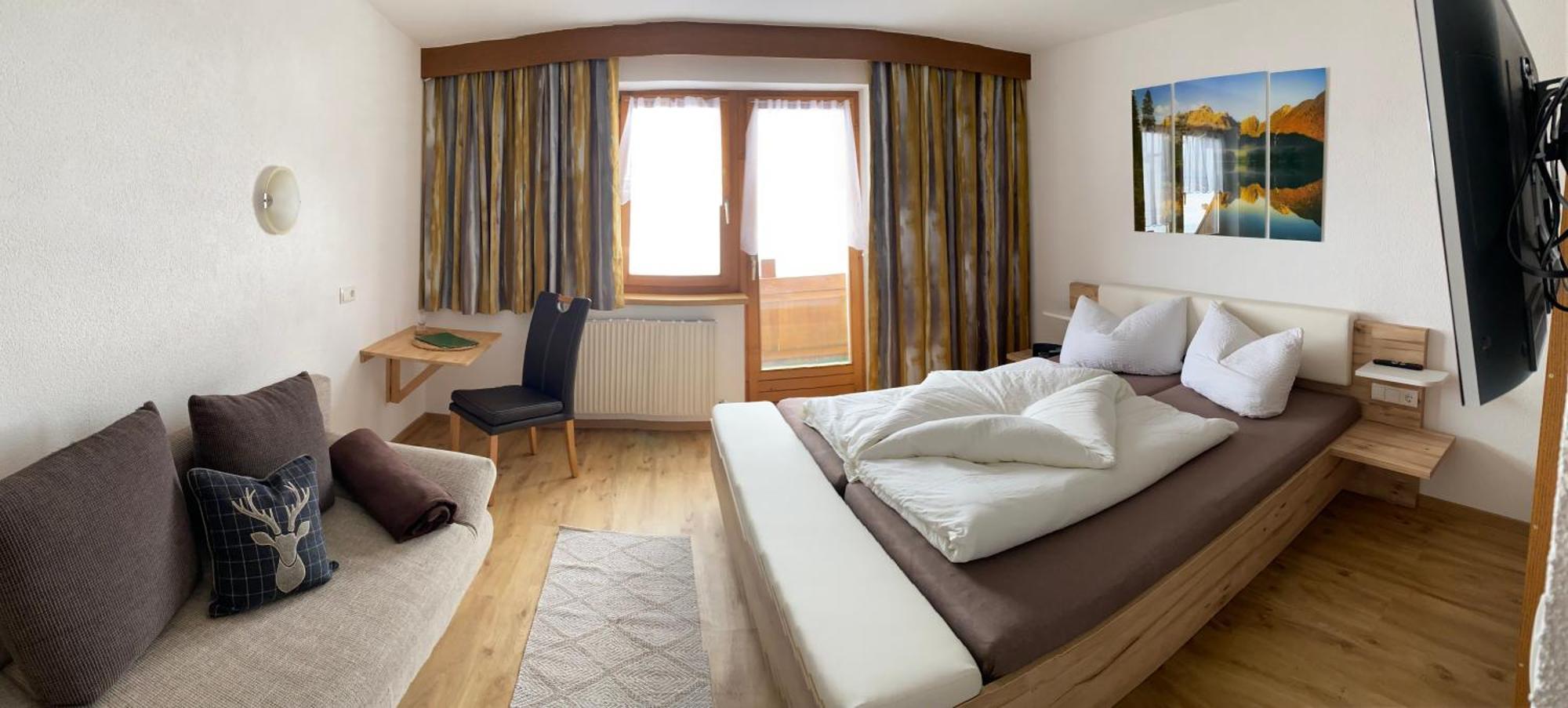 Landhaus Engadin เนาดาส ภายนอก รูปภาพ