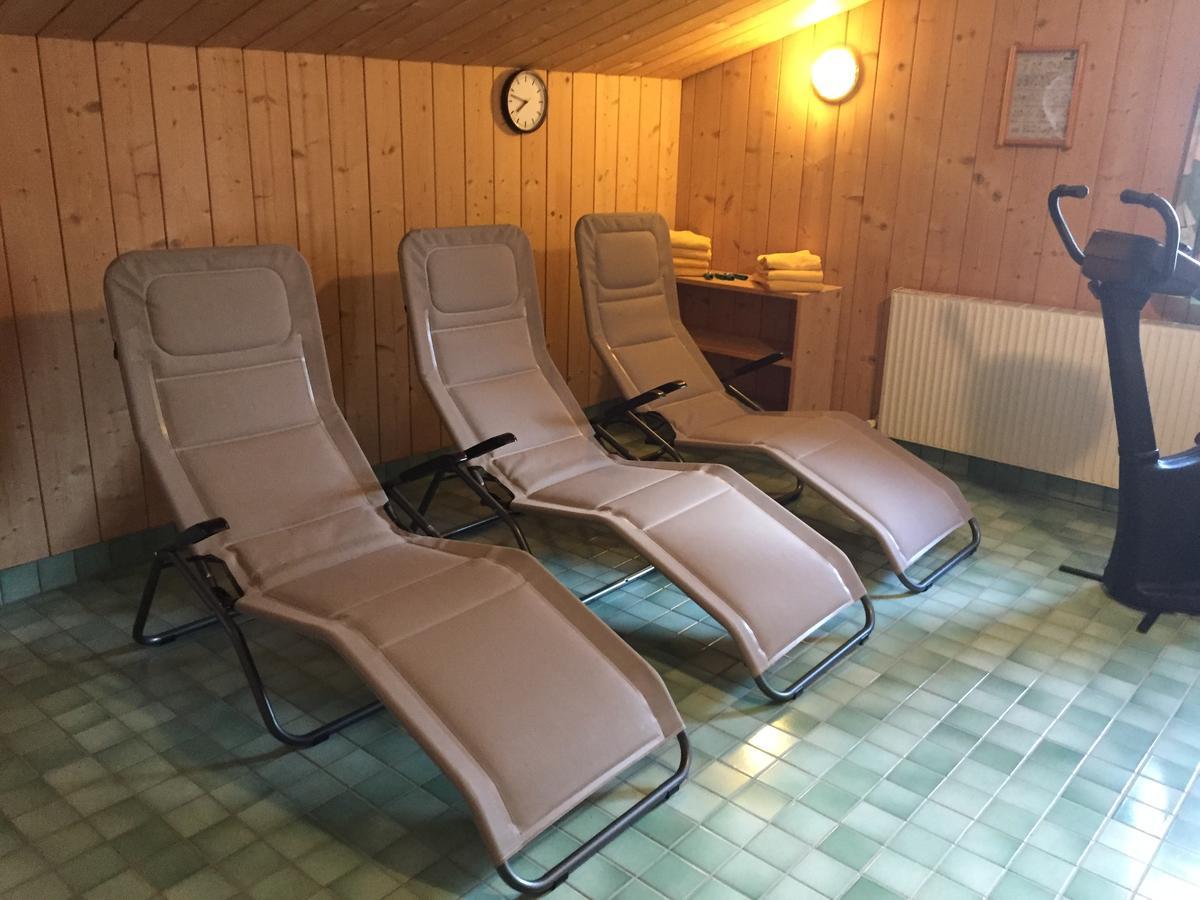 Landhaus Engadin เนาดาส ภายนอก รูปภาพ